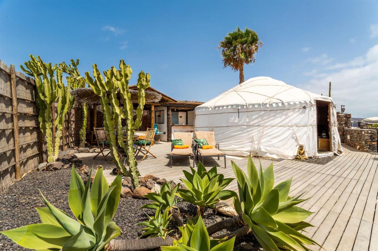 Finca De Arrieta Village - Yurts And Stone Cottages - Shared Pool - Walking Distance To Arrieta Beach - Eco Friendly Tabayesco Kültér fotó