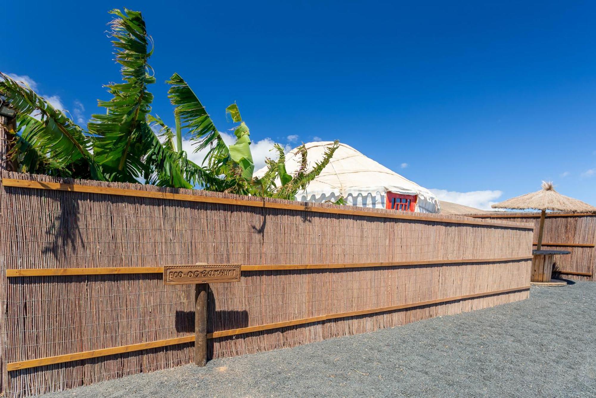 Finca De Arrieta Village - Yurts And Stone Cottages - Shared Pool - Walking Distance To Arrieta Beach - Eco Friendly Tabayesco Kültér fotó