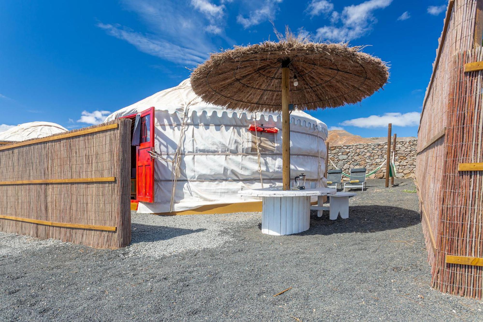 Finca De Arrieta Village - Yurts And Stone Cottages - Shared Pool - Walking Distance To Arrieta Beach - Eco Friendly Tabayesco Kültér fotó