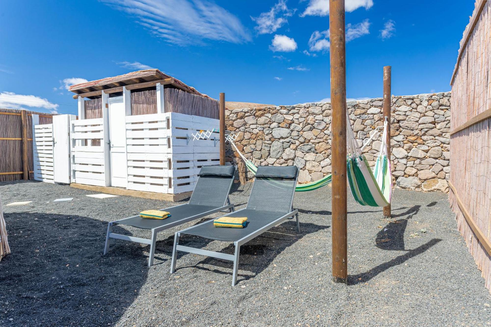 Finca De Arrieta Village - Yurts And Stone Cottages - Shared Pool - Walking Distance To Arrieta Beach - Eco Friendly Tabayesco Kültér fotó