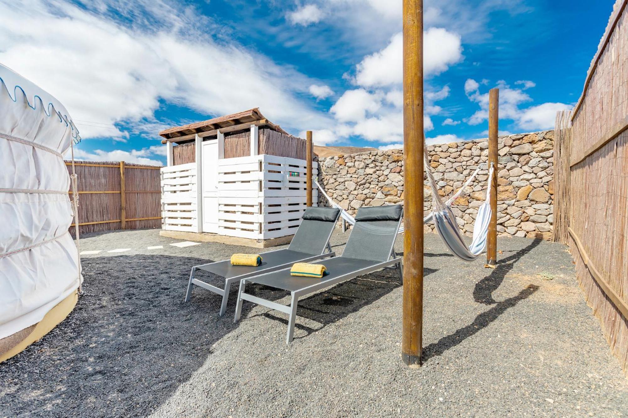 Finca De Arrieta Village - Yurts And Stone Cottages - Shared Pool - Walking Distance To Arrieta Beach - Eco Friendly Tabayesco Kültér fotó