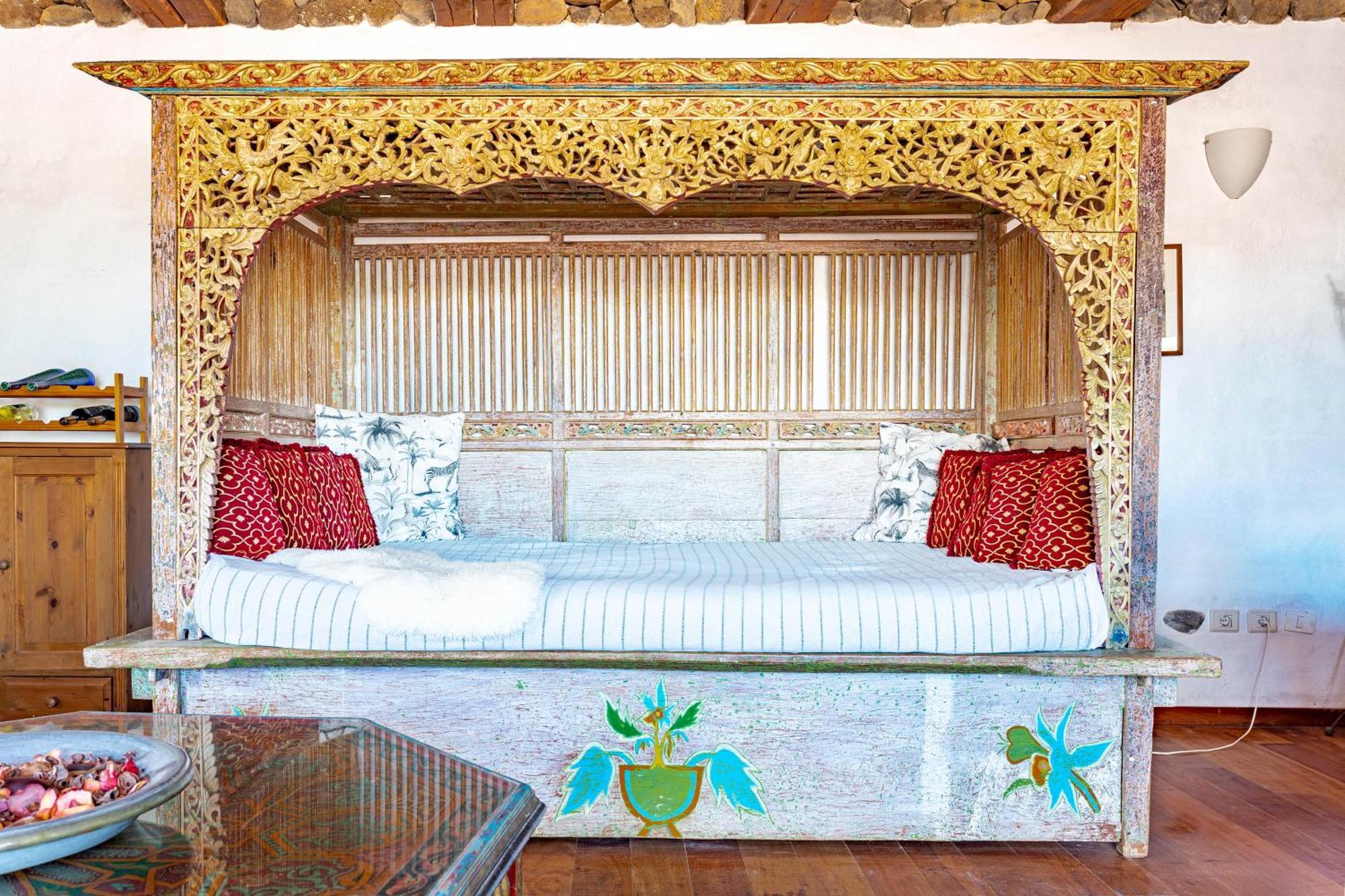Finca De Arrieta Village - Yurts And Stone Cottages - Shared Pool - Walking Distance To Arrieta Beach - Eco Friendly Tabayesco Kültér fotó